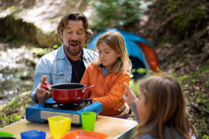 Self-Sufficient Dishes for Camping | Planar Distribution Ltd.